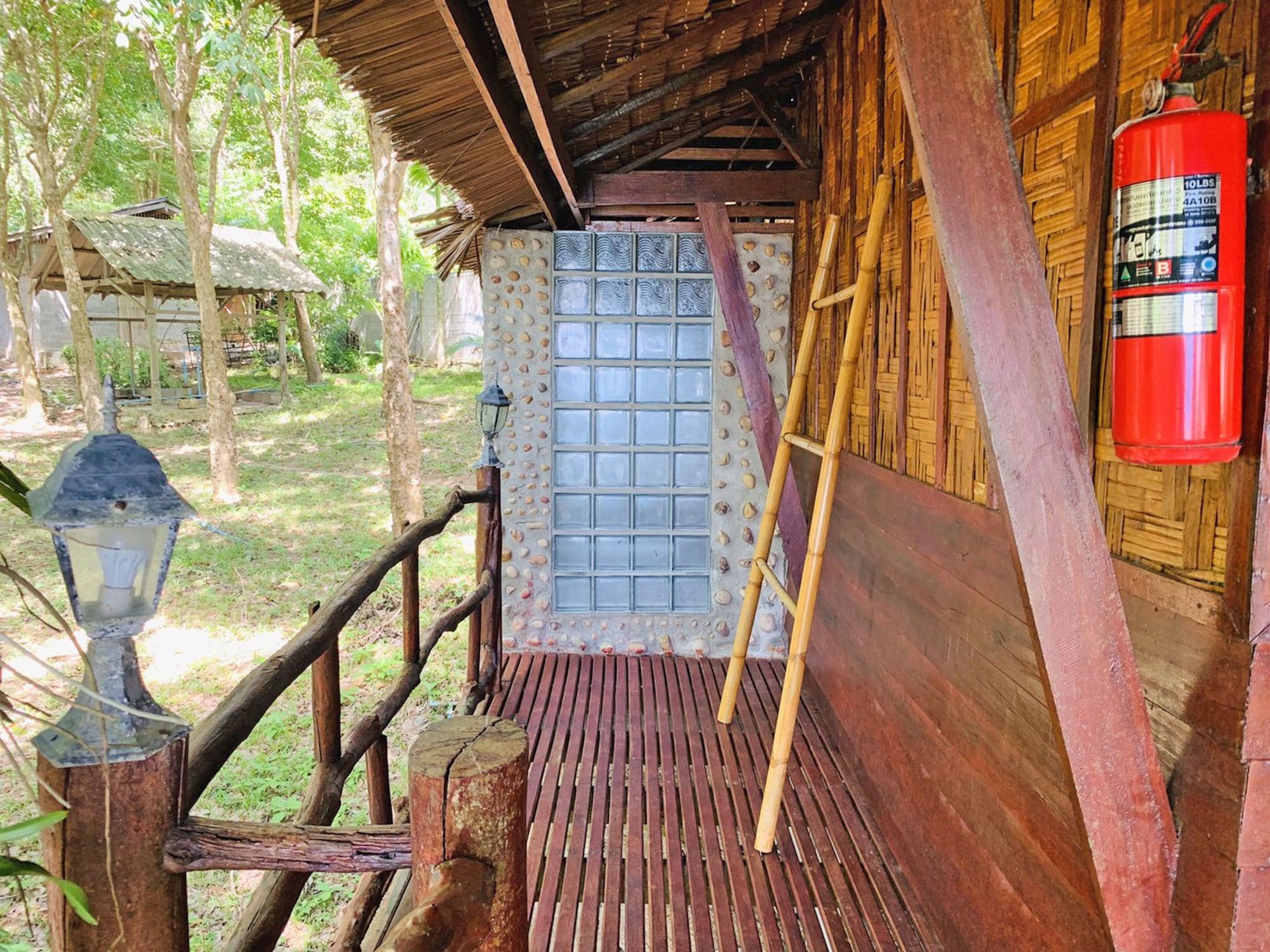 Banyan Bay Villas Koh Jum Exterior foto